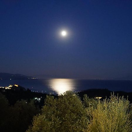 Moonlight Suites Parga Esterno foto