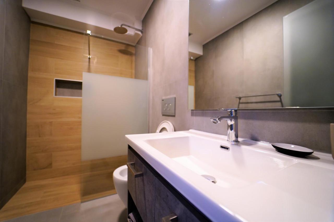 Moonlight Suites Parga Esterno foto
