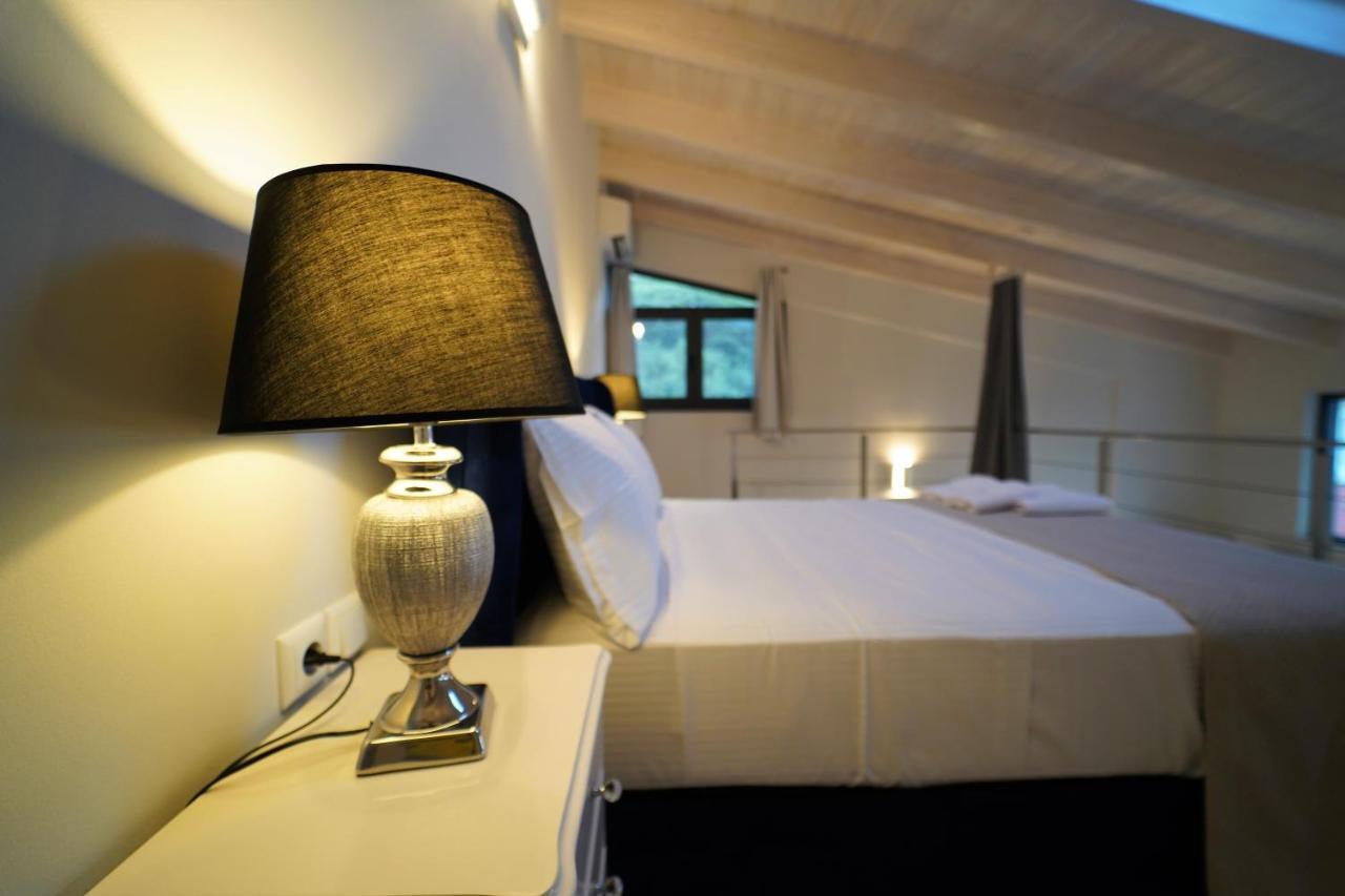 Moonlight Suites Parga Esterno foto