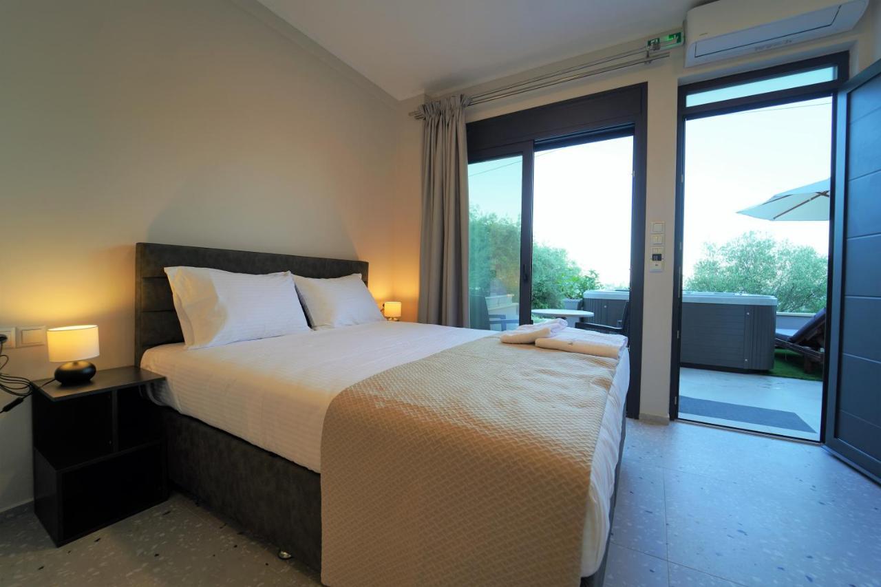 Moonlight Suites Parga Esterno foto