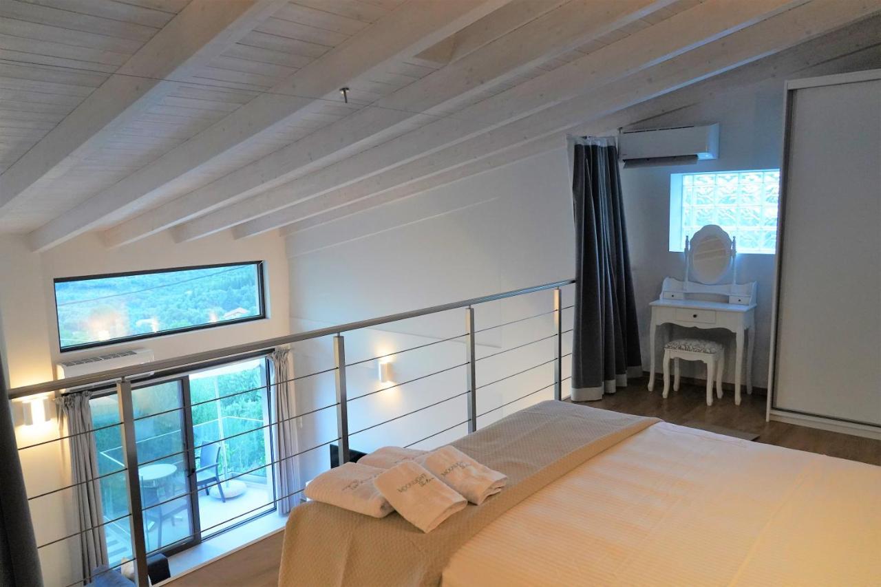 Moonlight Suites Parga Esterno foto
